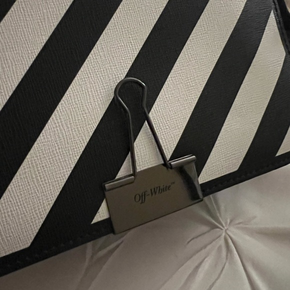 Off-White Handbags - [AUTHENTIC] OFF-WHITE Crossbody Bag